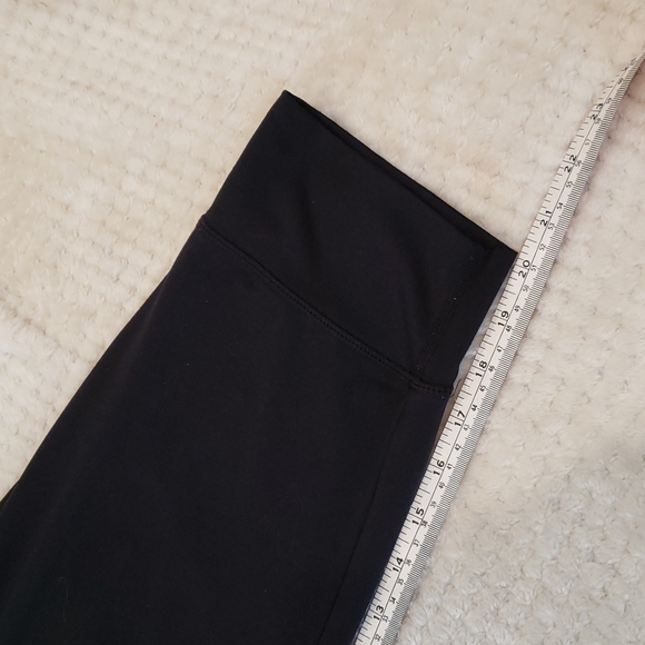 FABLETICS Capri Pants - Picture 4 of 5